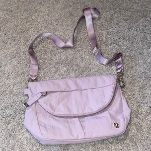 New lululemon crossbody bag